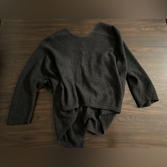 Brandy Melville slouchy cardigan - Picture 2 of 3